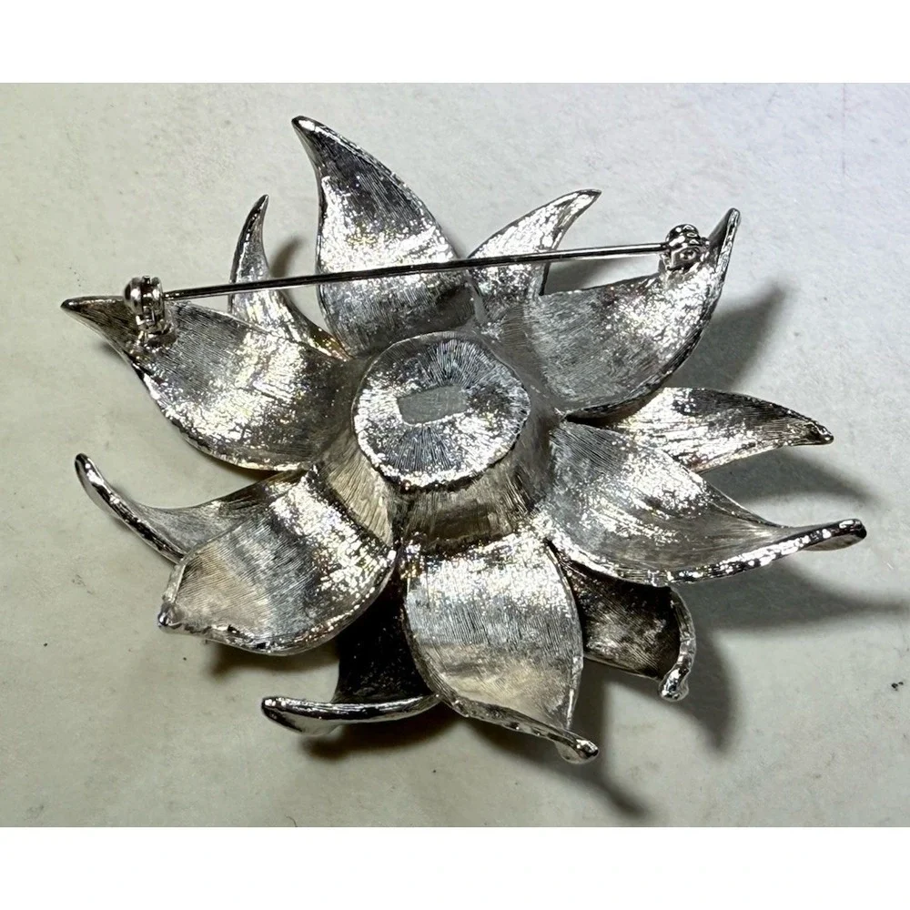Vintage Silver Tone Faux Pearl Flower 3